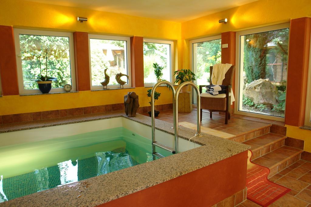 Hotel Vinum Niederwurschnitz ภายนอก รูปภาพ